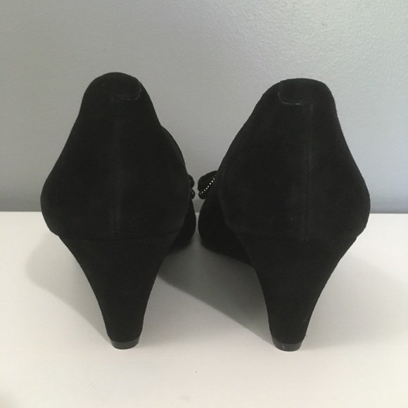 BCBGeneration black suede wedge heels bow - Picture 5 of 10